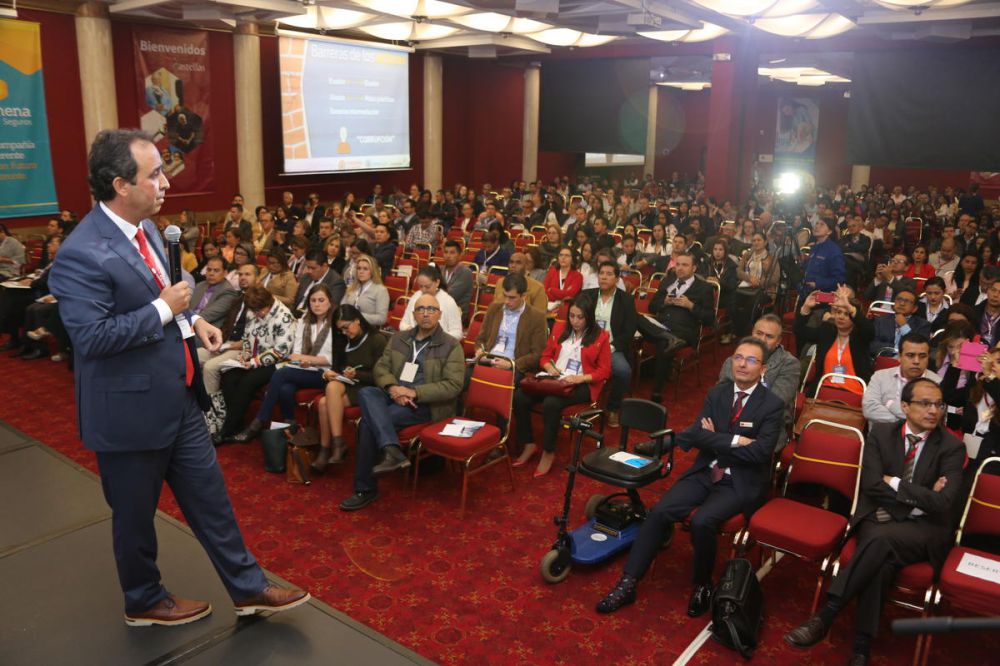 Fabio Aristizabal Superintendente Nacional de Salud En Congreso Nacional de Salud CONSULTORSALUD